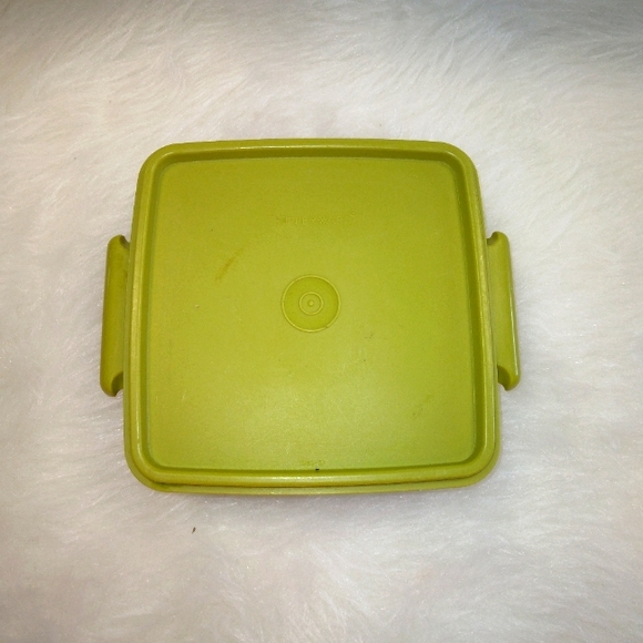 TUPPERWARE Vintage Square Away Container, vguc, green - Picture 1 of 10